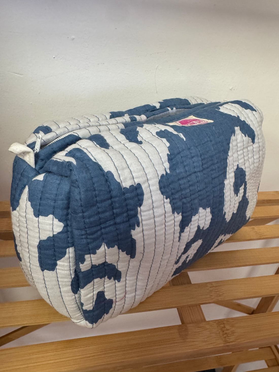 Blue and White Set Of 3 Washbag image 0