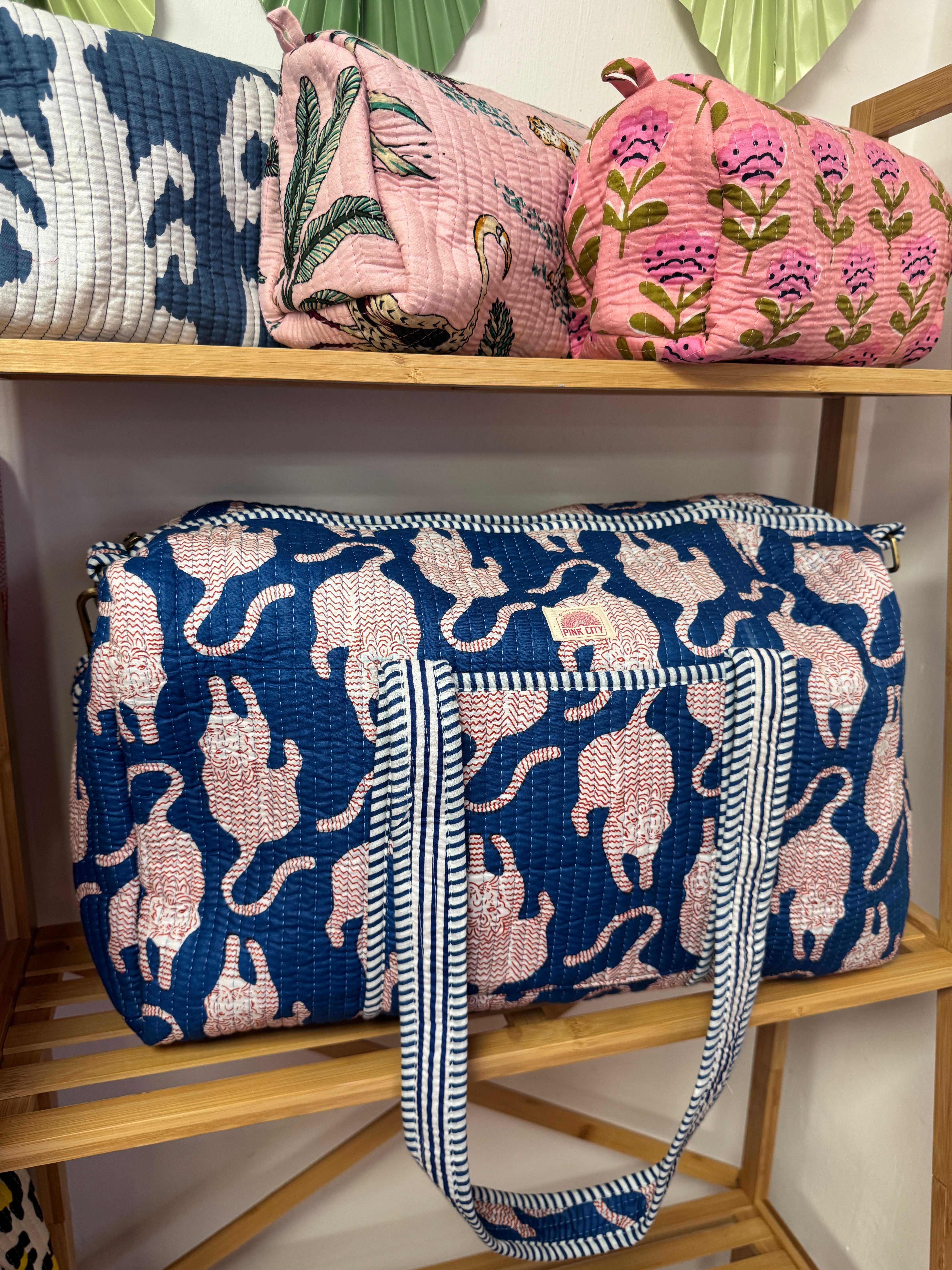 Blue Tiger Weekend bag image 1