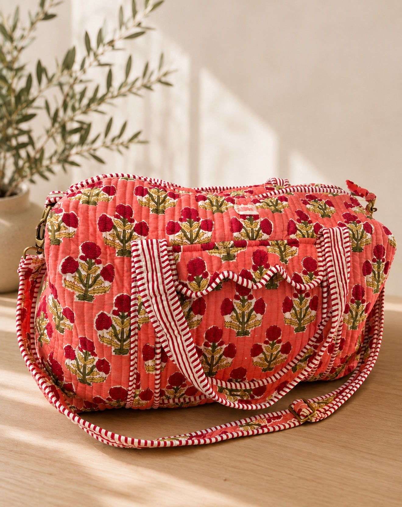 Peach Boota Weekender