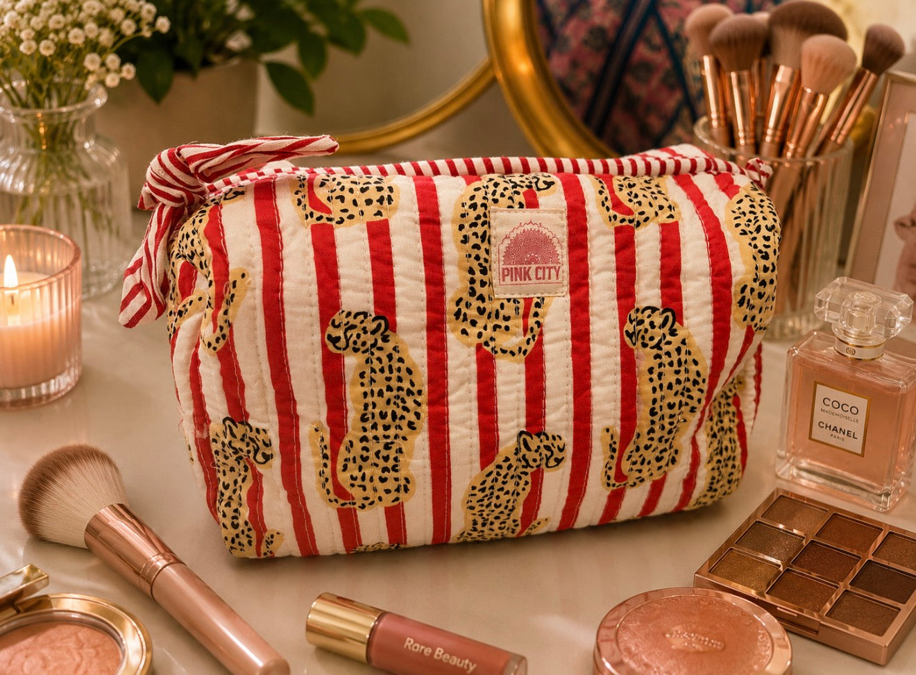 Red &amp; White Cheetah Washbag Set