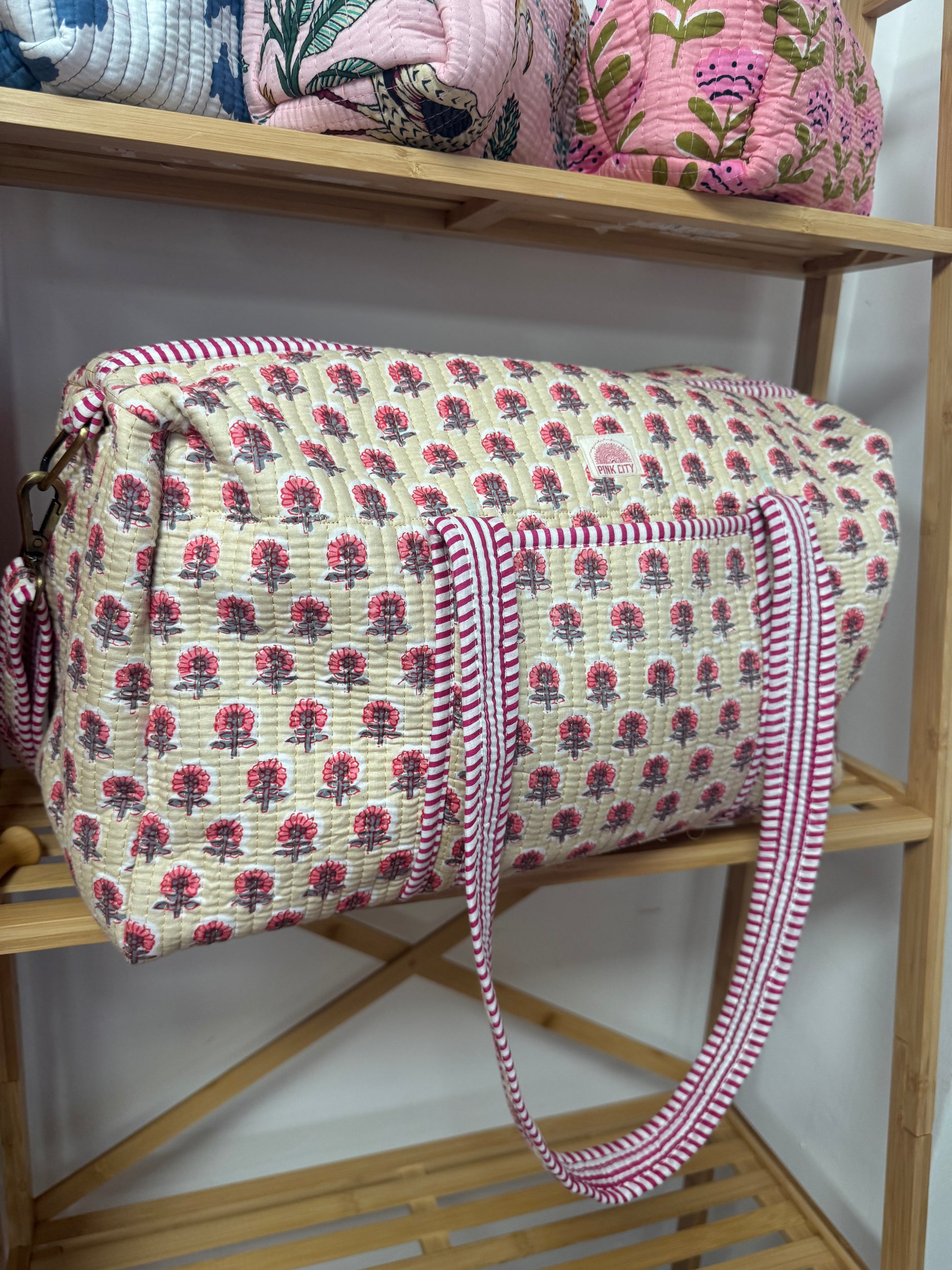 Cream Floral Weekend Bag image 1