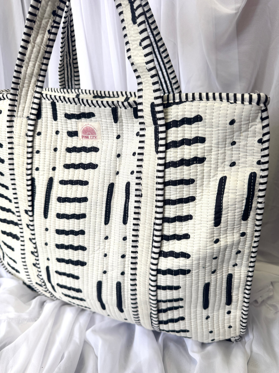 Zipped Monochrome Dash Tote  image 0