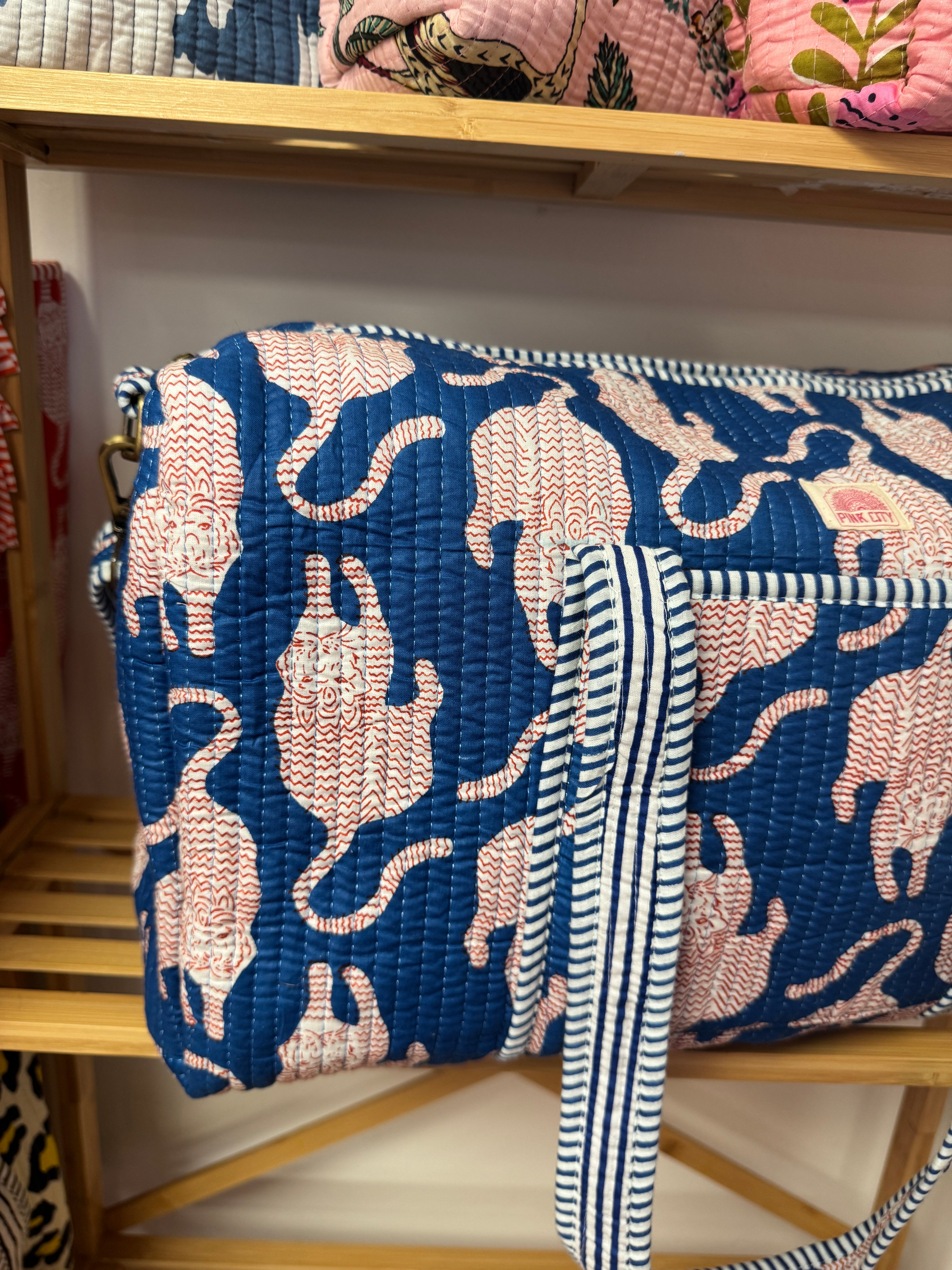Blue Tiger Weekend bag image 2